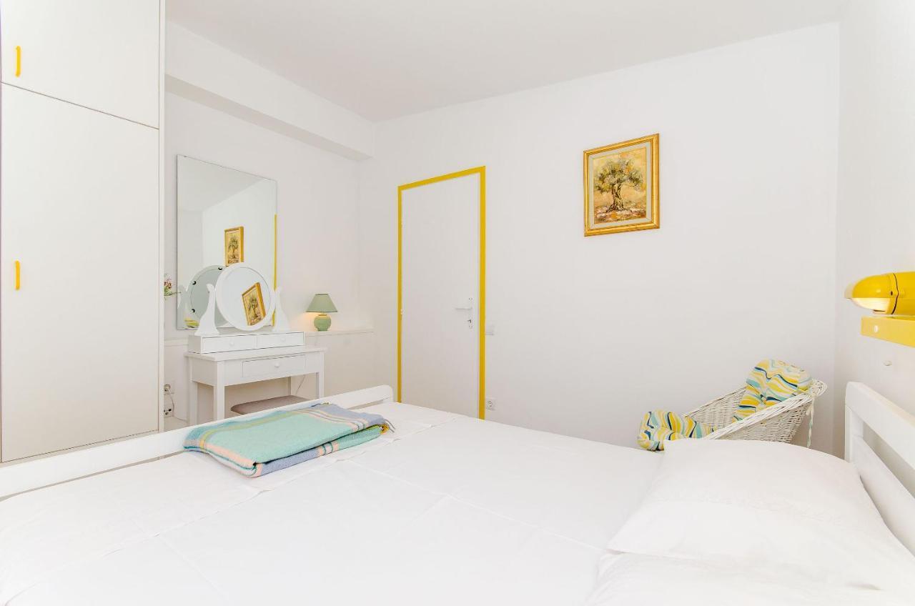 Apartment Sreta Omis Luaran gambar