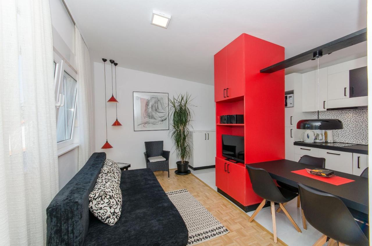 Apartment Sreta Omis Luaran gambar