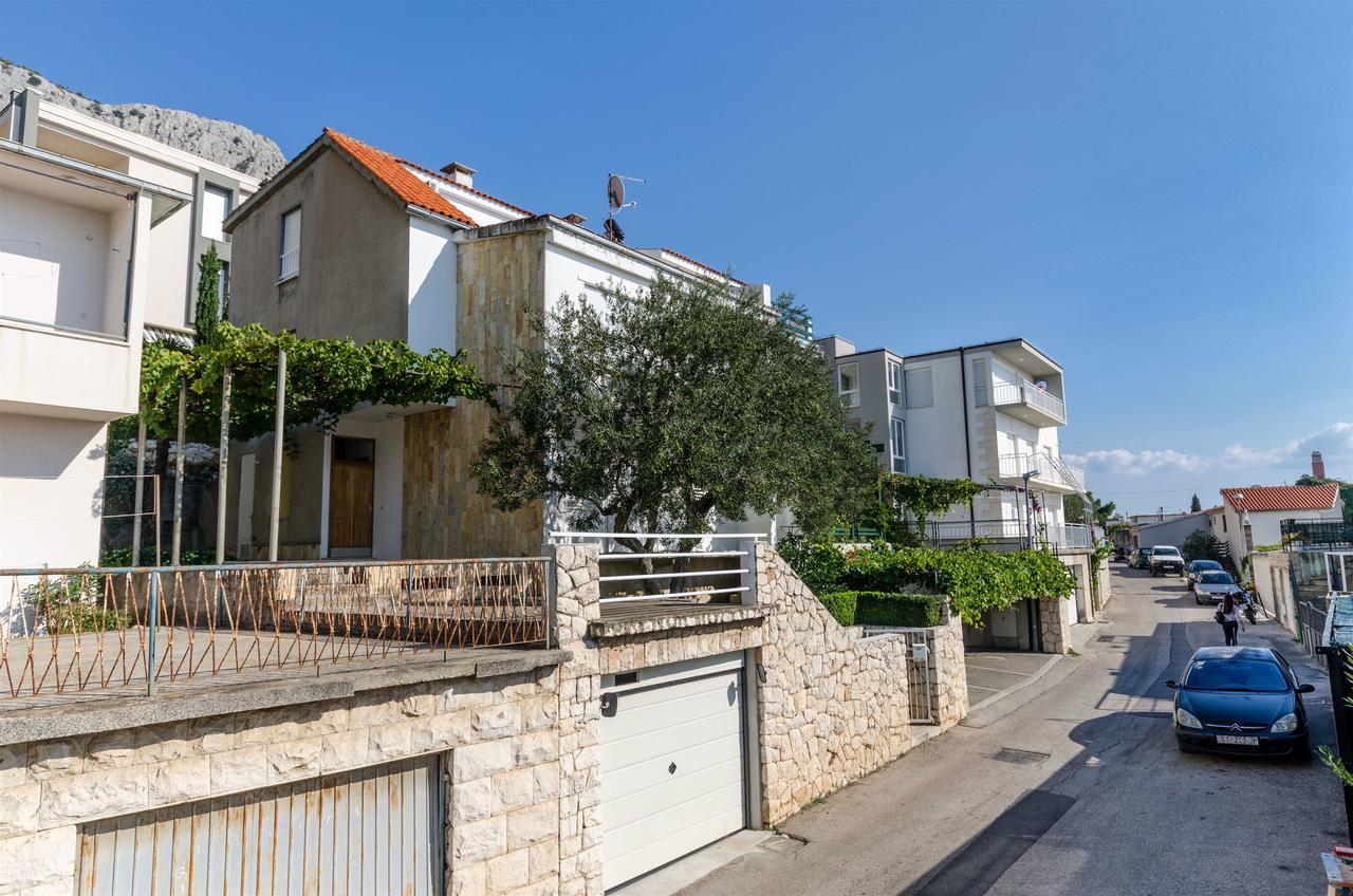 Apartment Sreta Omis Luaran gambar